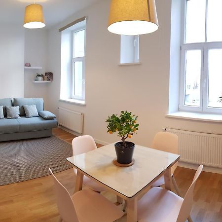Ferienwohnung Heart Of Baron Riga Exterior foto