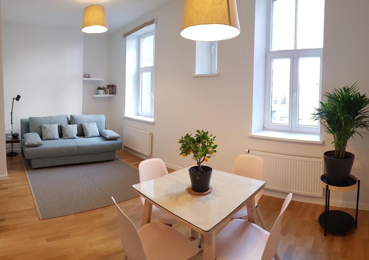 Ferienwohnung Heart Of Baron Riga Exterior foto
