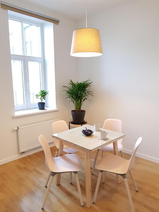 Ferienwohnung Heart Of Baron Riga Exterior foto
